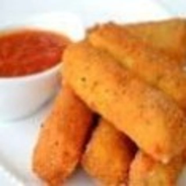 Mozzarella Sticks (6).