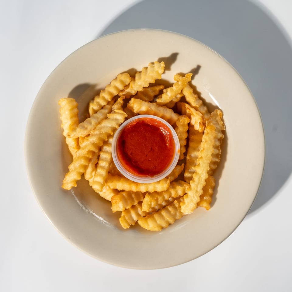 Sizzling Fries: A Crispy Mediterranean Delight
